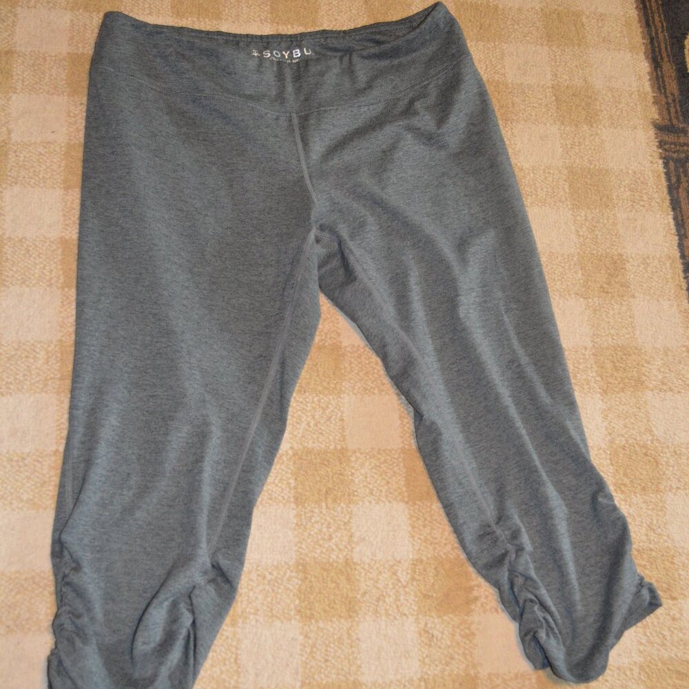 Soybu Capris Gray Women's Medium